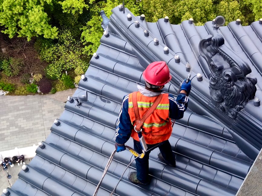 roofing crew safety harness — roofing in the East Bay